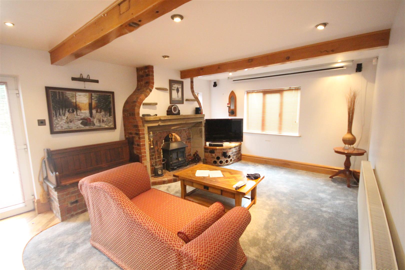 4 bedroom detached house SSTC in Foulridge, Colne - IMG_9111.jpg